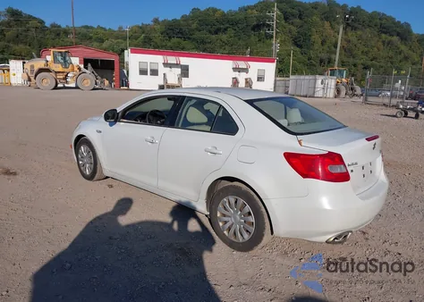 2011 Suzuki Kizashi S from USA, damaged, VIN JS2RF9A18B6110107